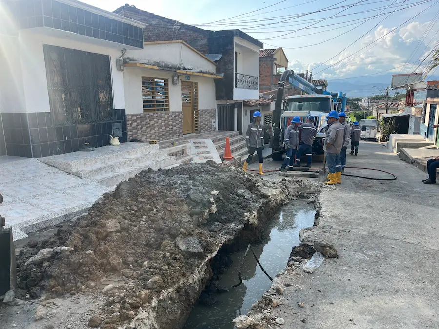 reparación alcantarillado La Esperanza