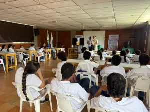 Charla en colegio